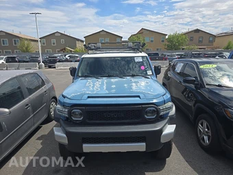 2011 Toyota FJ Cruiser w/Rear Doors - miniatura 2