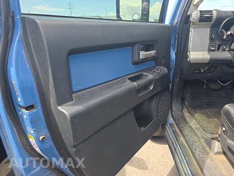 2011 Toyota FJ Cruiser w/Rear Doors - miniatura 9
