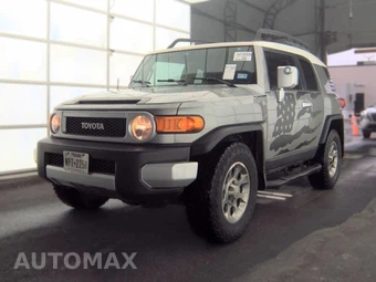 2011 Toyota FJ Cruiser w/Rear Doors