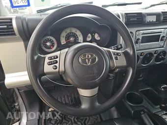 2011 Toyota FJ Cruiser w/Rear Doors - miniatura 16