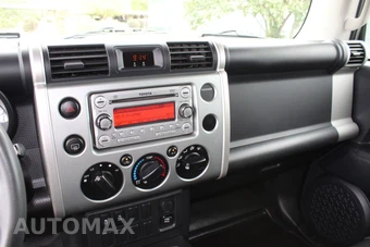 2011 Toyota FJ Cruiser w/Rear Doors - miniatura 24