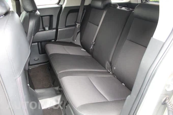 2011 Toyota FJ Cruiser w/Rear Doors - miniatura 27