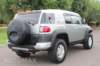 2011 Toyota FJ Cruiser w/Rear Doors - miniatura 3