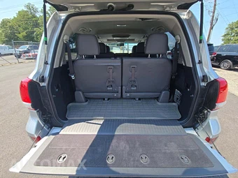 2011 Toyota Land Cruiser - miniatura 12