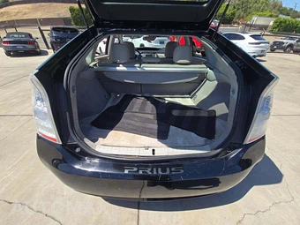 2011 Toyota Prius Four - miniatura 14