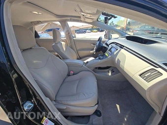 2011 Toyota Prius Four - miniatura 18