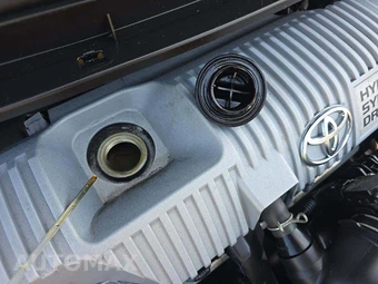 2011 Toyota Prius Four - miniatura 32