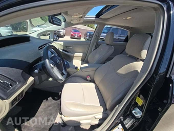 2011 Toyota Prius Four - miniatura 6