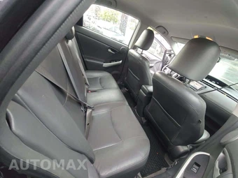 2011 Toyota Prius Four – miniatura 16
