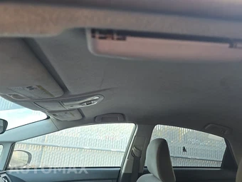 2011 Toyota Prius Three – miniatura 21