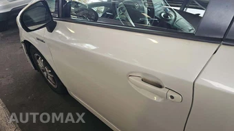 2011 Toyota Prius Three – miniatura 26