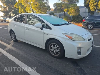 2011 Toyota Prius Three – miniatura 3