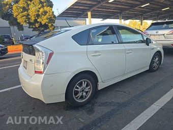 2011 Toyota Prius Three – miniatura 4