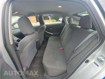 2011 Toyota Prius Two – miniatura 13
