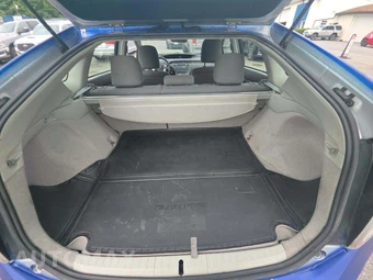 2011 Toyota Prius Two – miniatura 14