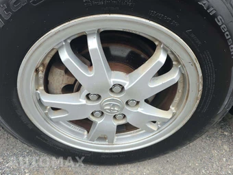 2011 Toyota Prius Two – miniatura 25
