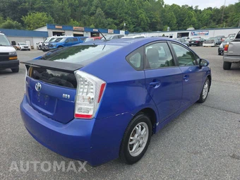 2011 Toyota Prius Two – miniatura 3
