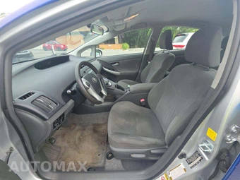 2011 Toyota Prius Two – miniatura 6