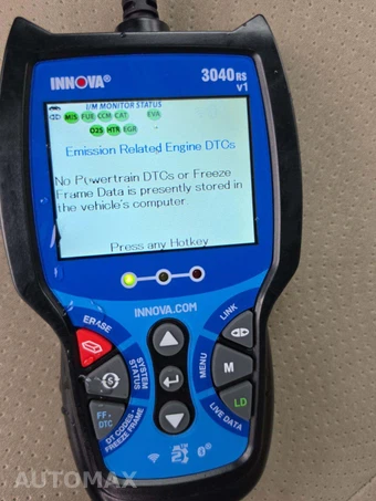 2011 Toyota Prius Two – miniatura 28
