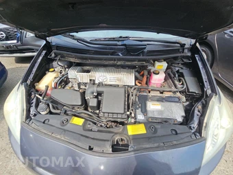 2011 Toyota Prius Two - miniatura 15