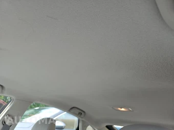 2011 Toyota Prius Two - miniatura 19