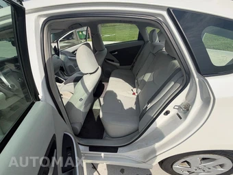 2011 Toyota Prius Two - miniatura 16