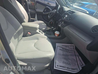 2011 Toyota RAV4 Limited - miniatura 18