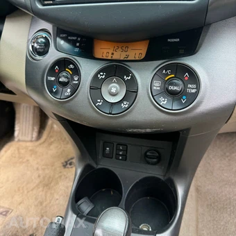 2011 Toyota RAV4 Limited - miniatura 77