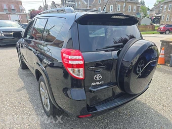 2011 Toyota RAV4 Sport – miniatura 2