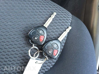 2011 Toyota RAV4 Sport – miniatura 5