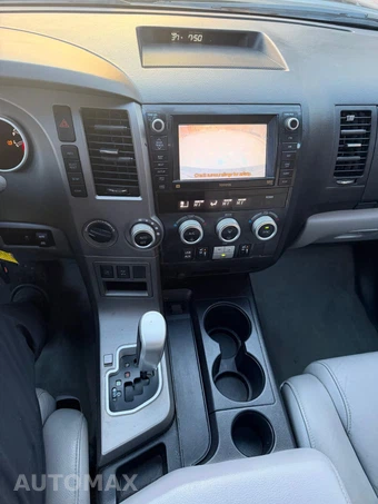 2011 Toyota Sequoia Limited - miniatura 23
