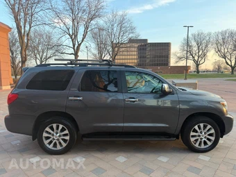 2011 Toyota Sequoia Limited - miniatura 3