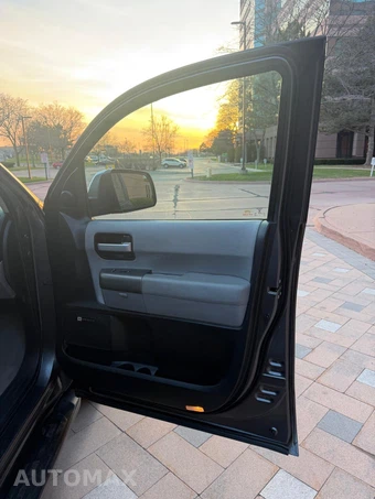 2011 Toyota Sequoia Limited - miniatura 35