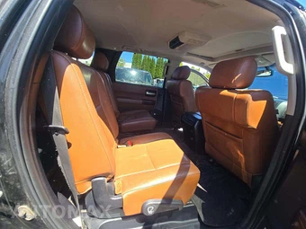 2011 Toyota Sequoia Platinum – miniatura 15