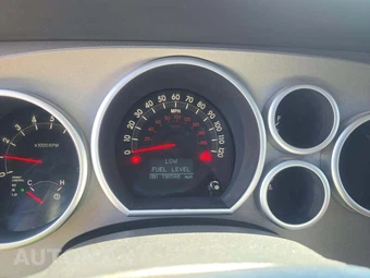 2011 Toyota Sequoia Platinum – miniatura 9