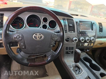 2011 Toyota Sequoia Platinum - miniatura 14