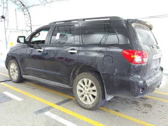 2011 Toyota Sequoia Platinum - miniatura 6
