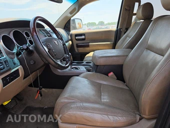2011 Toyota Sequoia Platinum - miniatura 9