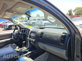 2011 Toyota Sequoia Platinum - miniatura 16