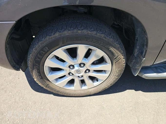 2011 Toyota Sequoia Platinum - miniatura 23