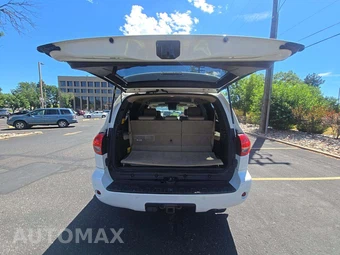 2011 Toyota Sequoia Platinum – miniatura 11