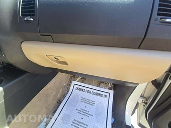 2011 Toyota Sequoia Platinum – miniatura 16