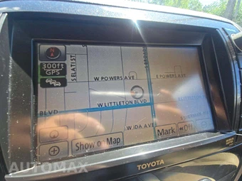 2011 Toyota Sequoia Platinum – miniatura 28