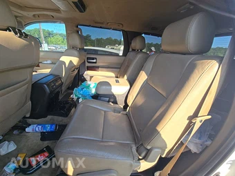 2011 Toyota Sequoia Platinum - miniatura 13