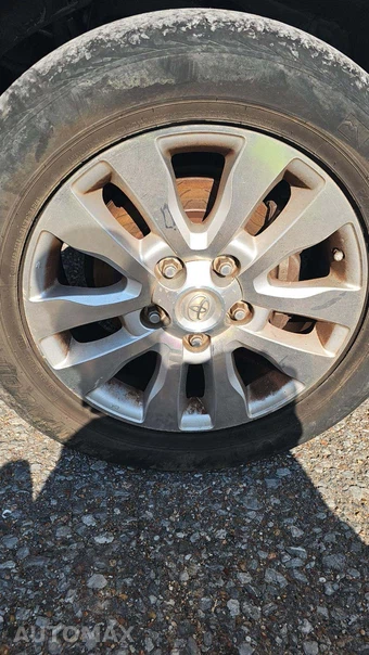 2011 Toyota Sequoia Platinum - miniatura 30