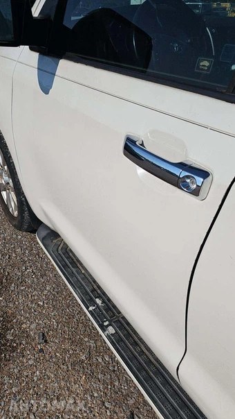 2011 Toyota Sequoia Platinum - miniatura 37