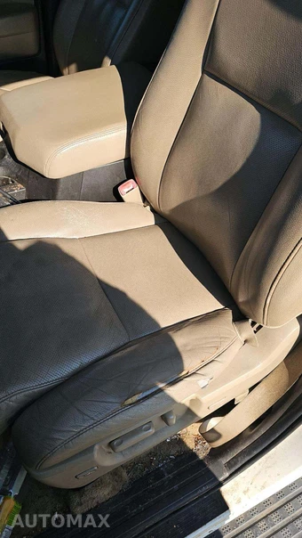2011 Toyota Sequoia Platinum - miniatura 48