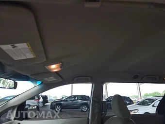 2011 Toyota Sienna 7-Passenger 119.3" WB – miniatura 19