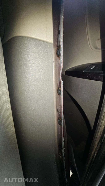 2011 Toyota Sienna 7-Passenger 119.3" WB – miniatura 37