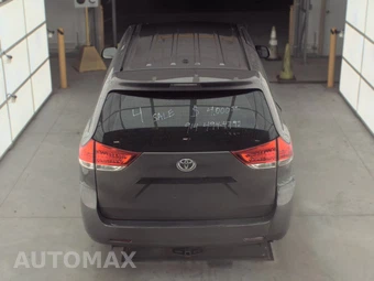 2011 Toyota Sienna 7-Passenger 119.3" WB - miniatura 5